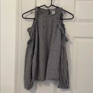 Dizzy Lizzy cold shoulder top